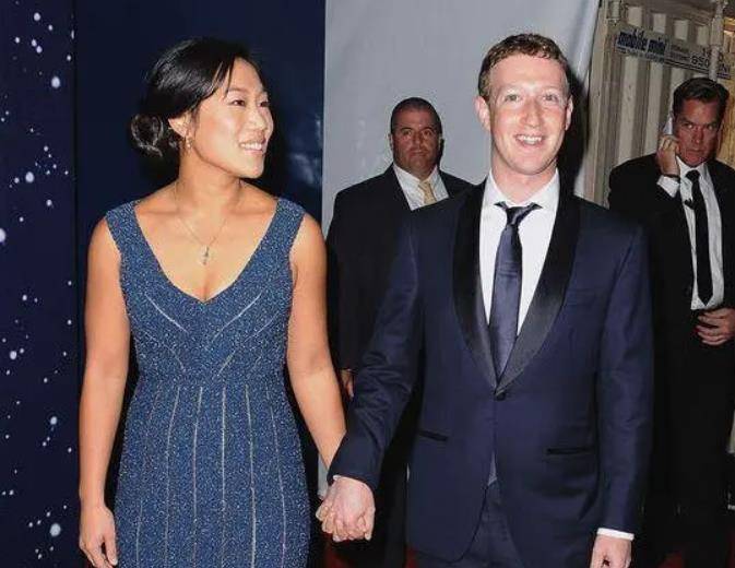 原创华裔女孩18岁入哈佛被全球第五富豪宠成宝甜蜜不输郭晶晶