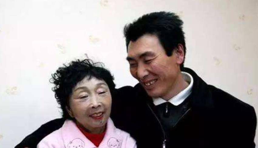 原创这个东北小伙23岁时娶了58岁老太婚姻维持21年后还是离了