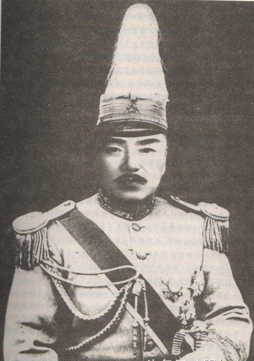 原创一方是嚣张领导一方是难缠对手三角博弈如何一家独