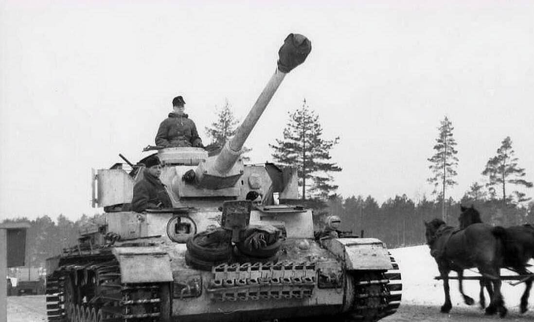 为何说大德意志装甲师才是德军典范,帝国师,骷髅师都是小弟弟!