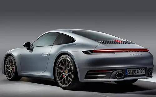 举几个例子来说,carrera 4s cabriolet代表四驱高性能软顶敞篷车