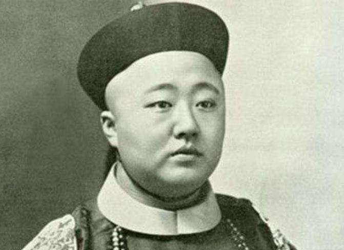 郑亲王爵位在两次支系间的变更都发生于乾隆年间,可