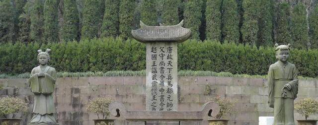 在2019年,位于杭州市市区的钱镠墓被盗.