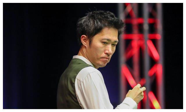 5比1晋级十六强丁俊晖轻取曹宇鹏秋风扫落叶