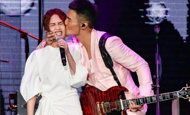 这一次年过四十与杨丞琳约定丁克的李荣浩最终还是后悔了