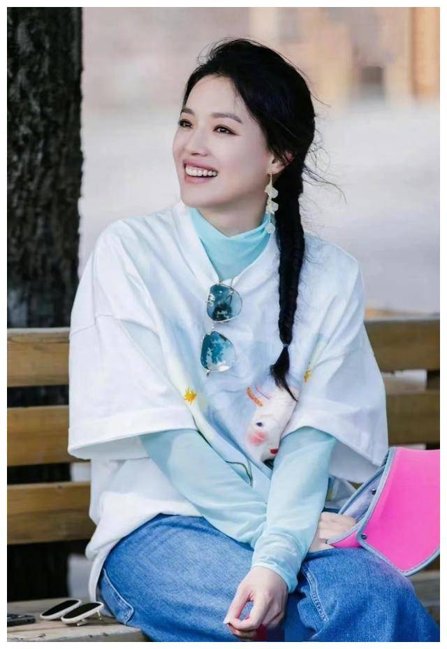 这4位女明星为何长相不佳却能红遍娱乐圈原因揭秘