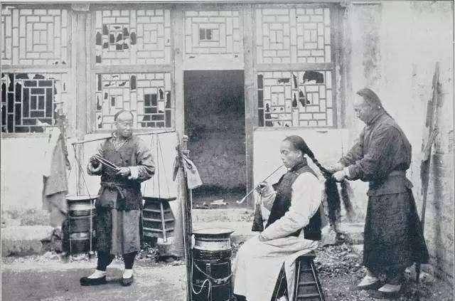 清朝男子留辫子那他们如何洗辫子