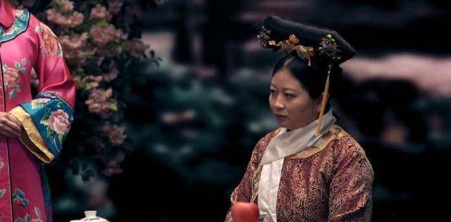 第一位,敬懿皇贵太妃,原本她是瑜妃,她出身名门,非常机敏,长得也是几