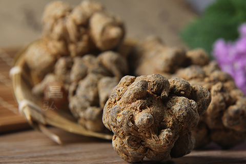 肝脏的"天然守护神"终于被发现了,喝水时放点它,肝病不来扰_葛根_三七