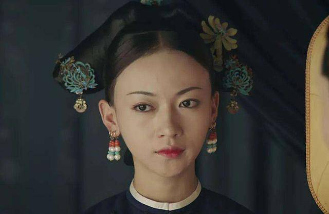 出生背景,所以她死前没有资格成为皇后,但死后她被授予孝义皇后的进封