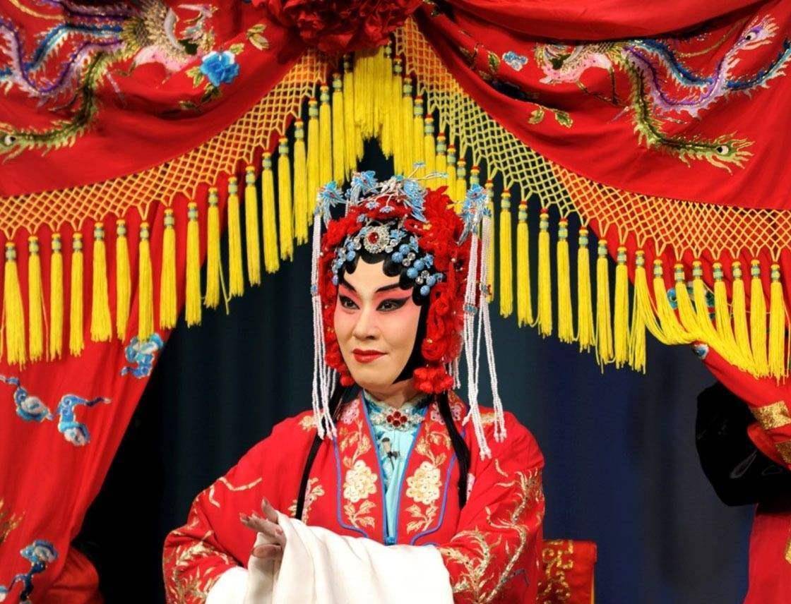 原创今天的京剧应景戏锁麟囊善恶有报智取威虎山同饮庆功酒