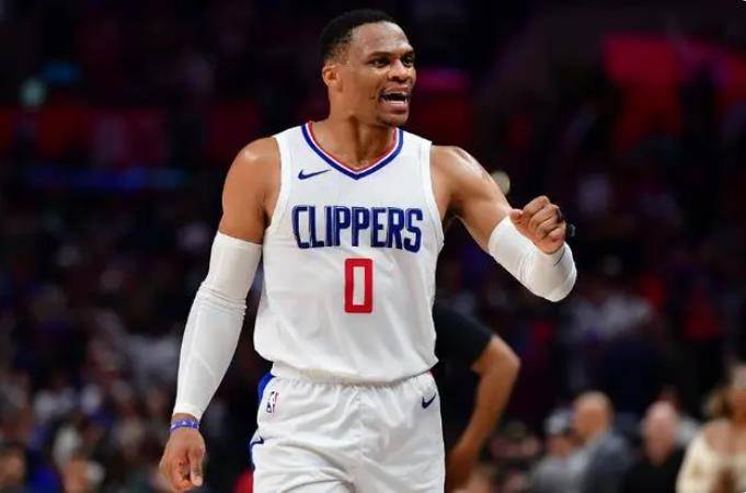 惊!哈登全场划水快船竟能大胜开拓者,球迷:伦纳德乔治