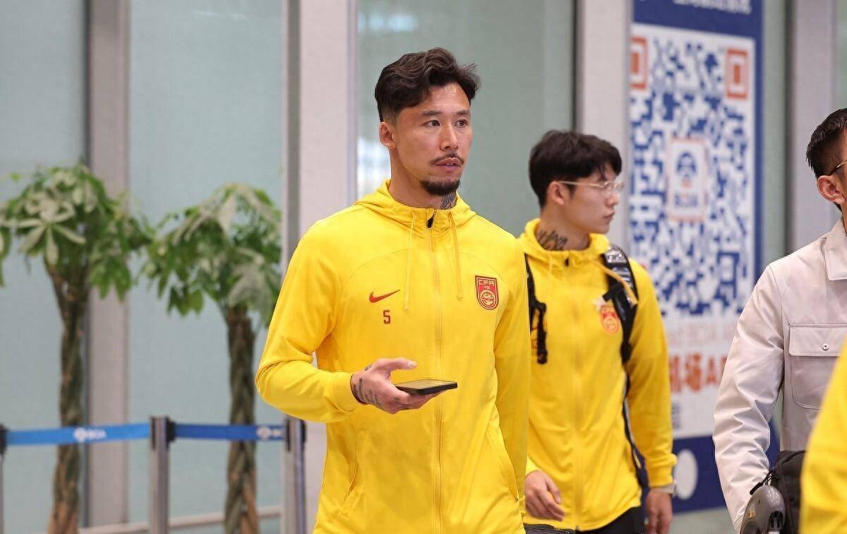 曝光:郑智全身而退,3队长遭网暴,下一任瑟瑟发抖_张琳苖_比赛_吴曦