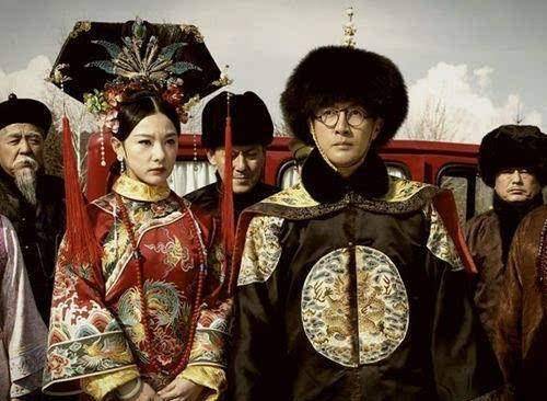 到1912年宣统皇帝退位,历经2132年,溥仪是中国历史上最后一位皇帝
