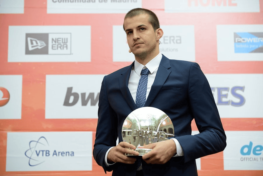 原创35岁别利察宣布退役正式结束20年篮球生涯曾随勇士夺得总冠军