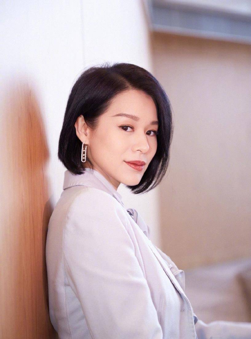 tvb10年出6个水后蔡思贝绯闻多过作品林夏薇恶评多达3000条