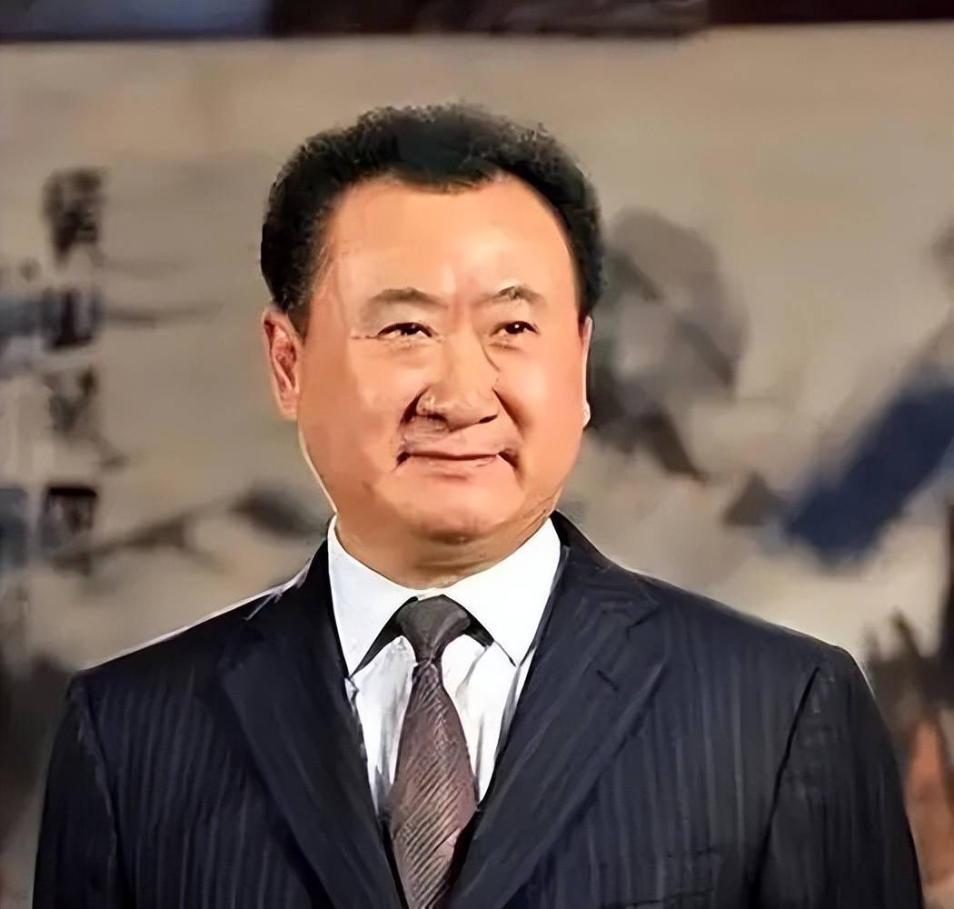 原创地产业风云再起万达又被冻结162亿王健林已售14座万达广场