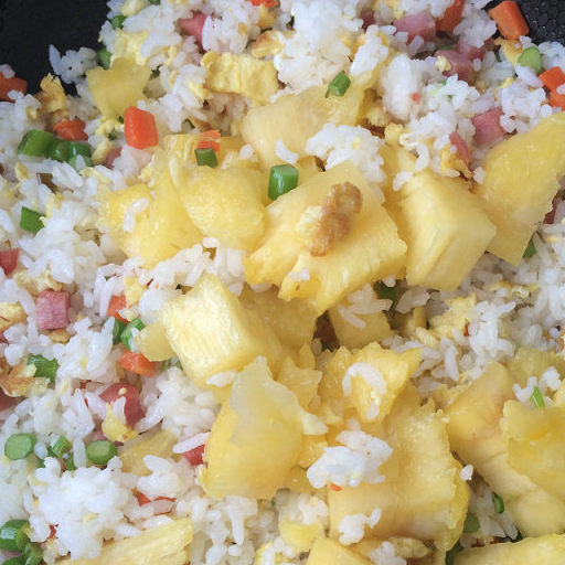 原创颜值高上天的菠萝炒饭竟然这么容易做都不舍得吃了