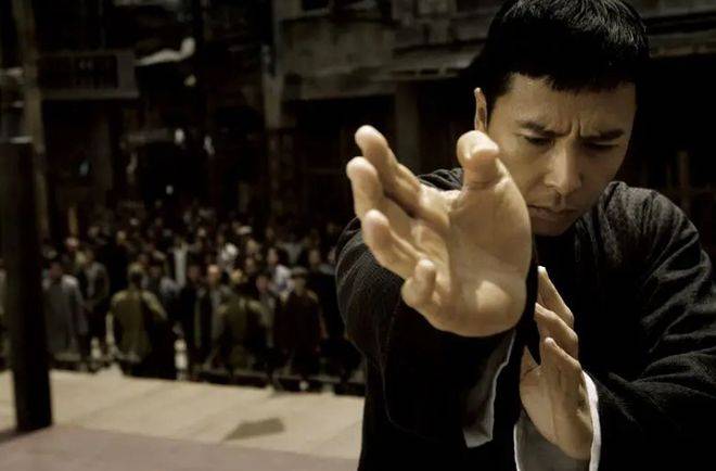 甄子丹打斗最激烈的6部动作片,拳拳到肉,隔着屏幕都很疼_雷洛_叶问