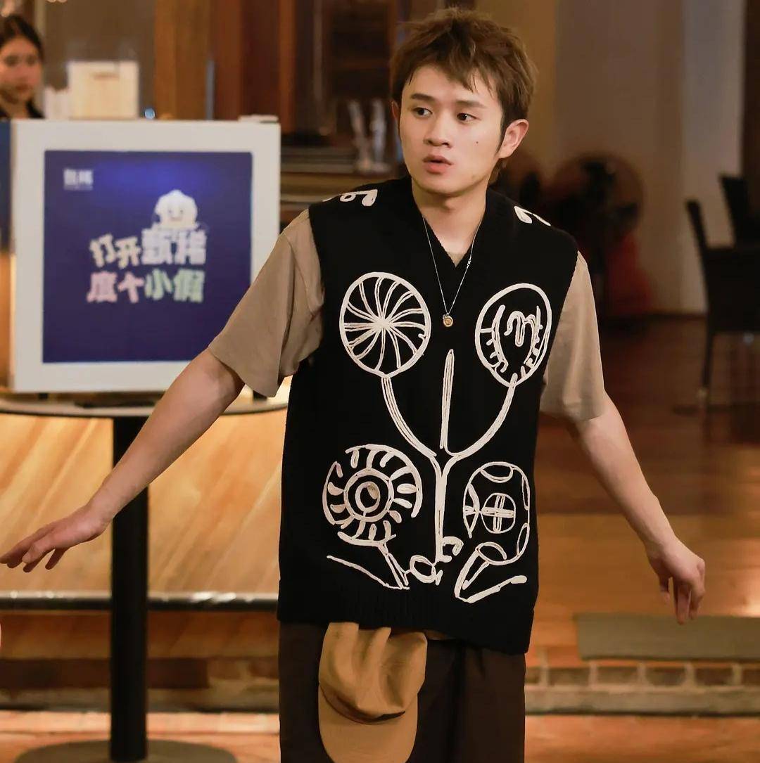 王勉爆改恰逢五哈4开播网友直言一场流量闹剧罢了