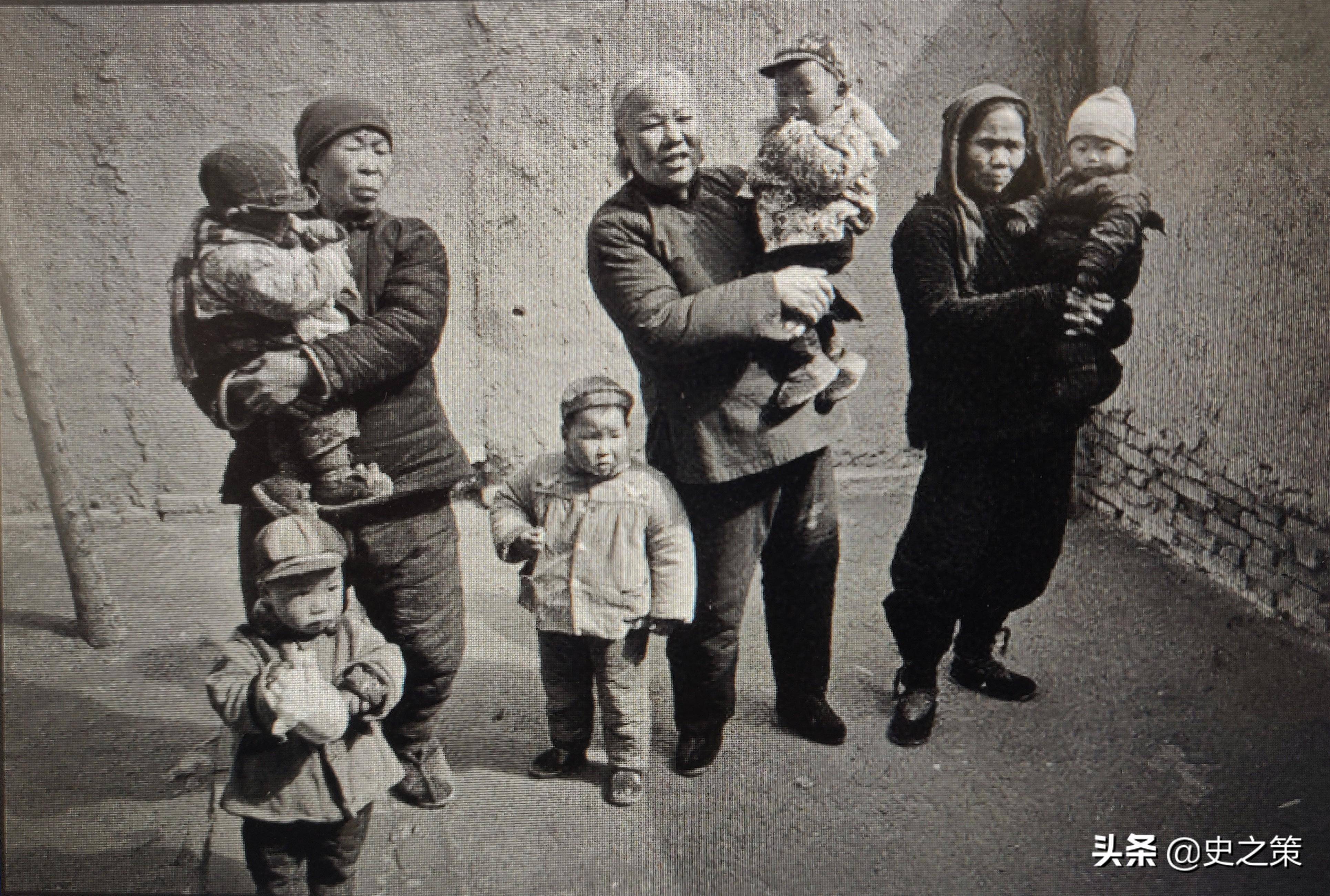 81岁台湾老兵,回大陆后带老伴旅美,儿子:入了美国籍就