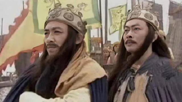 支撑,于同治十二年被捕送往成都受审,其中同行的还有他的儿子石定忠