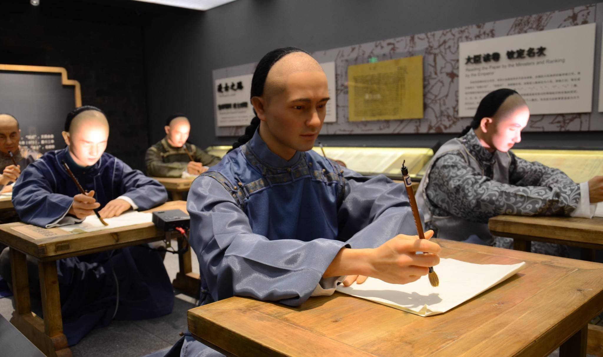 原创收复国土数百万平方公里一生功绩冠绝古今晚年却被气得辞官