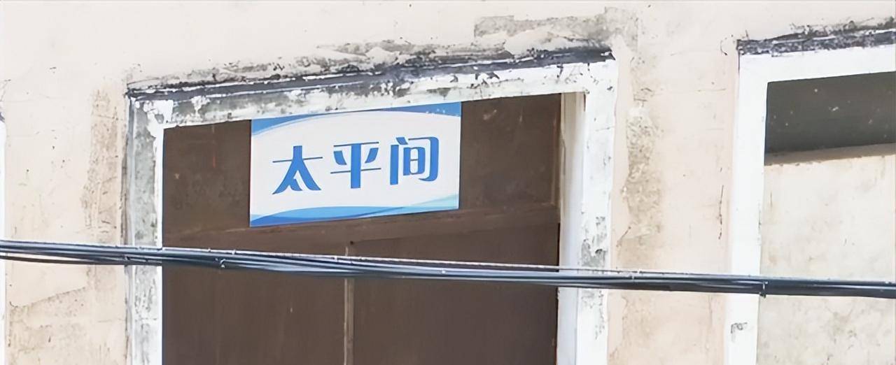 原创2011年婴儿被遗弃太平间8天8夜没吃没喝被发现时竟奇迹般活着