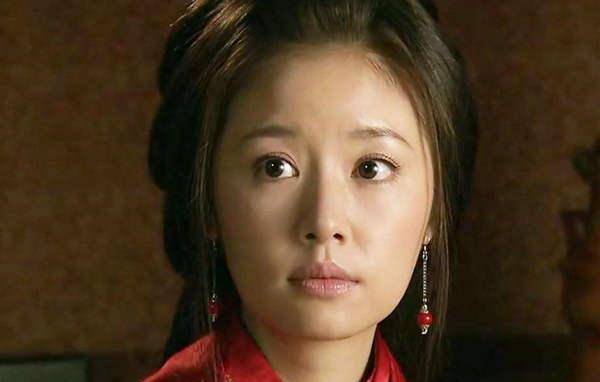 原创孙尚香睡觉有个习惯刘备受不了法正说了4个字刘备才松了口气