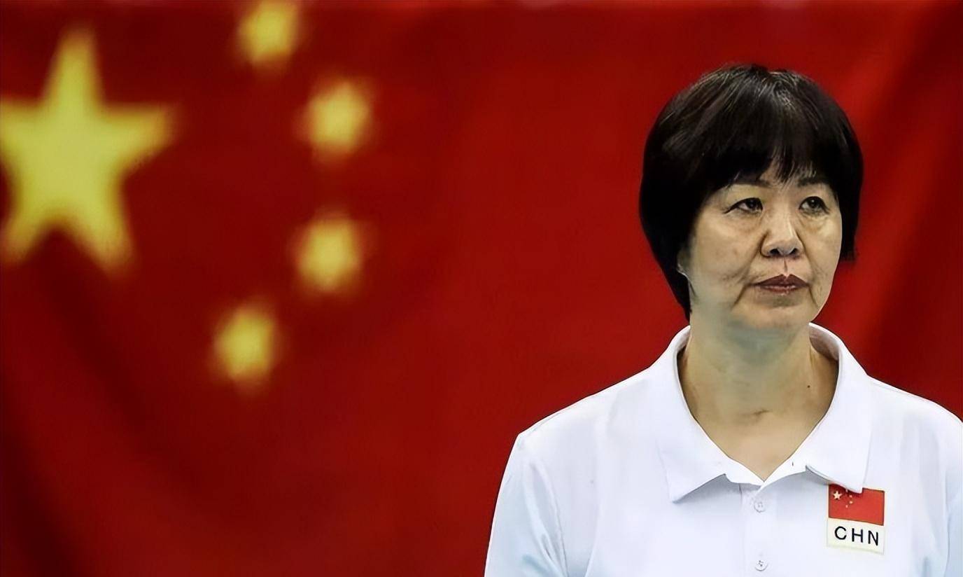 原创女排天才张锦文对澡堂阿姨大打出手郎平将其开除后来怎样