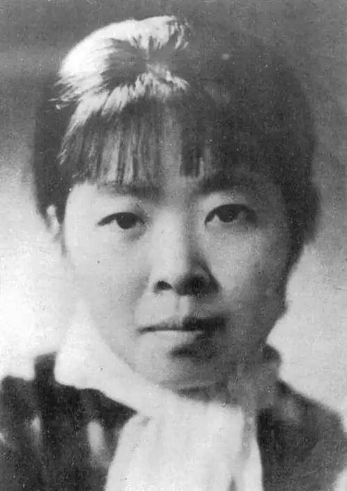 逃婚,离家出走,折腾爱情,人生短短31年,她一路奔波,始终落魄_萧红