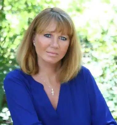 原创1991年美国妻子被烧死17年后儿子被压死父亲被捕他死于意外