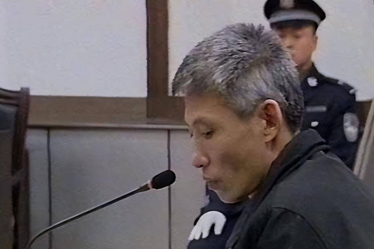 庭审的群众和记者听到判决后立即小声地欢呼起来,刘涌为祸沈阳多年