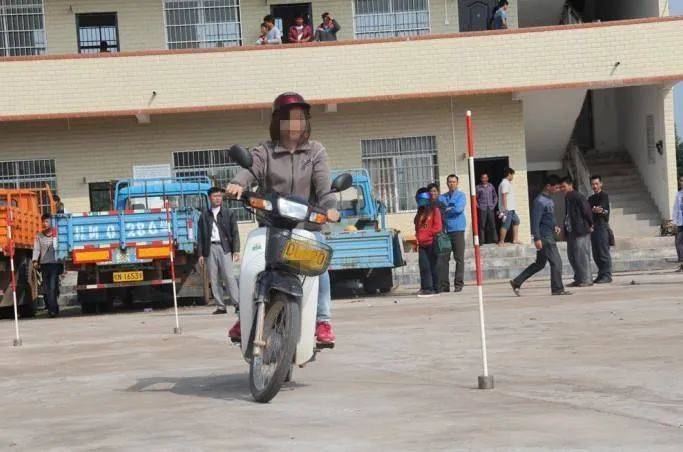 同样想有一块残摩牌照,虽然不用花很多钱,但难度也是很高的.