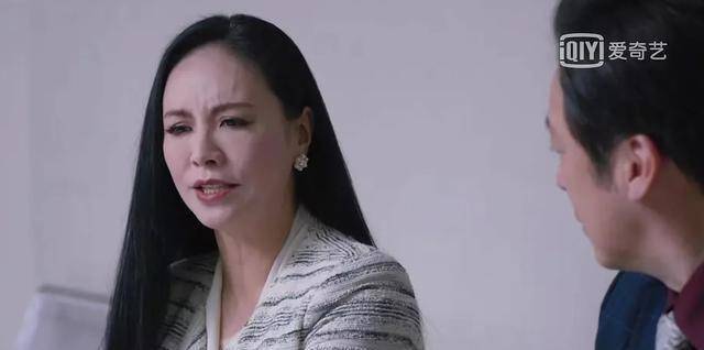 4,田丽张晨光饰演姚晨的老板蒙总,是她的伯乐兼恩师,非常有城府.