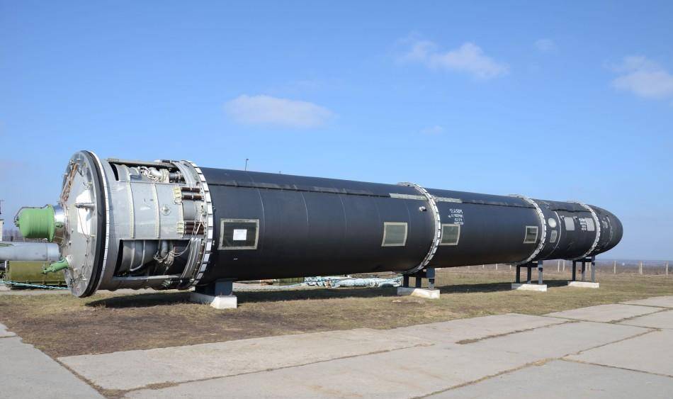 ss-6洲际弹道导弹长30米,直径4.