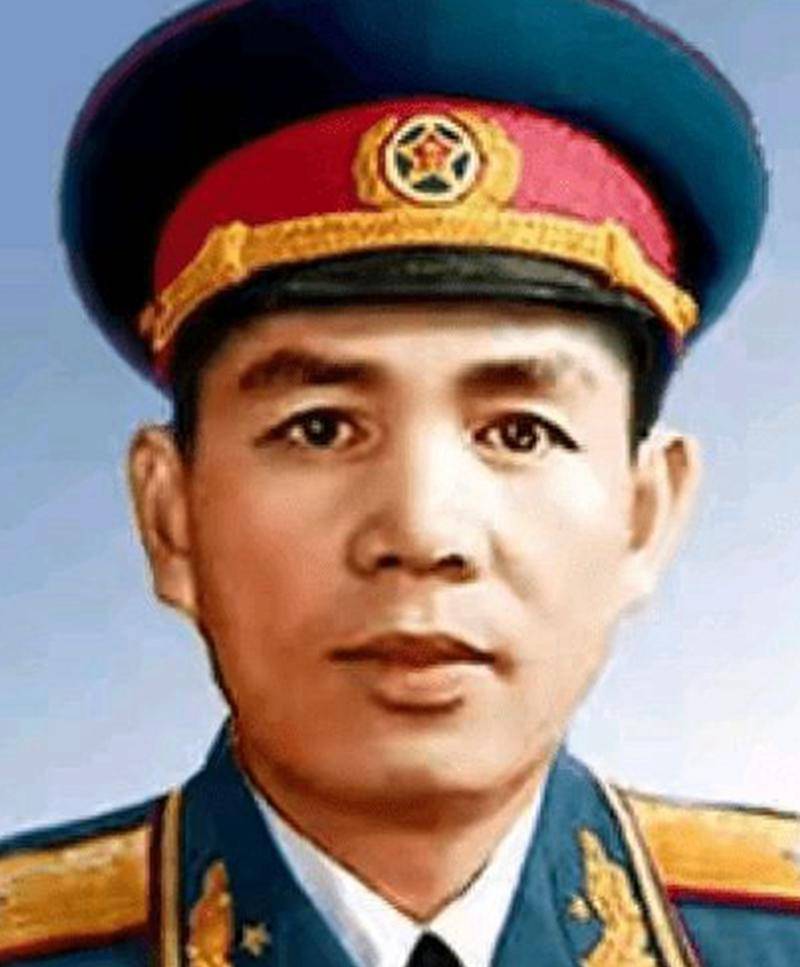 他16岁参加八路军,65岁升上将,每次见到丁盛都会主动敬礼_李九龙_四野
