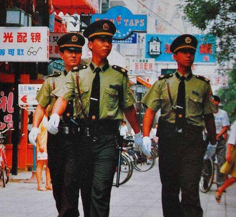 2002年江西淫魔黄顺保系列奸杀案3年杀16人