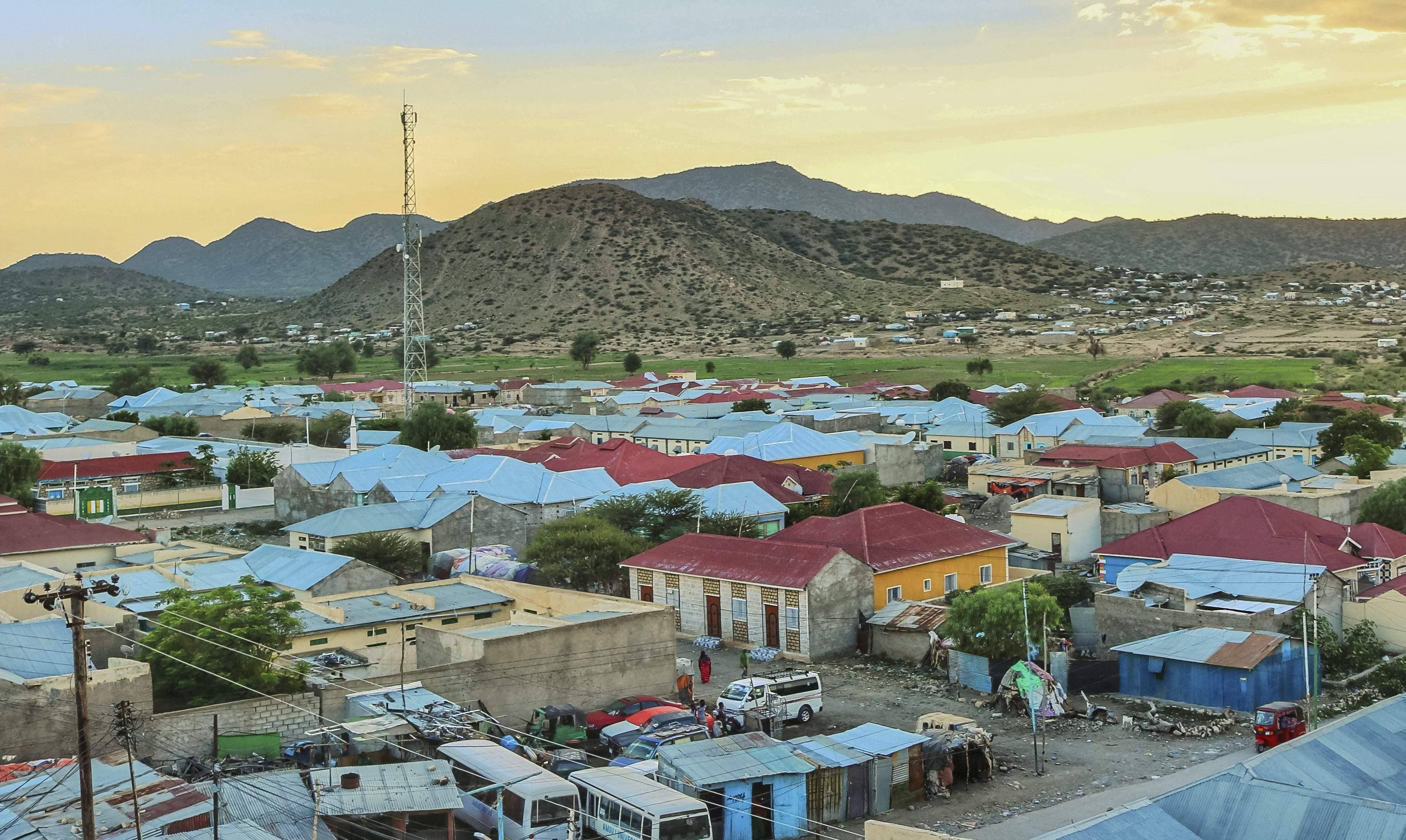 位于非洲之角的索马里兰,总面积只有13.7万平方千米,人口300多万.