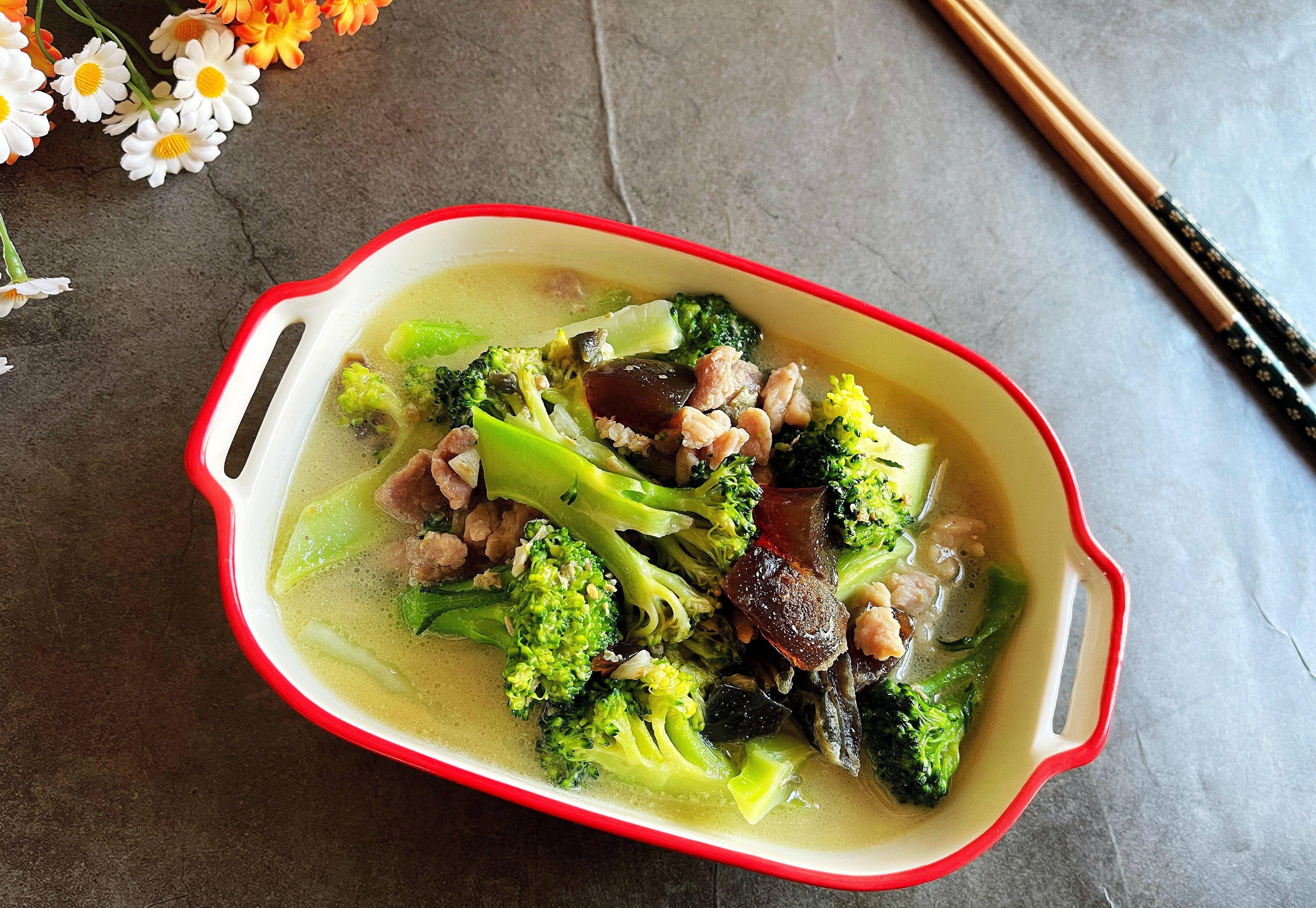 原创80后宝妈管控身材有妙招这菜每周吃三四回20多年体重不飙升