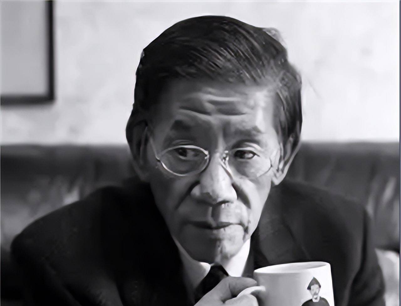 1949年美国间谍潜伏在清华大学,被我国著名影星轻松识破,他是谁_李克