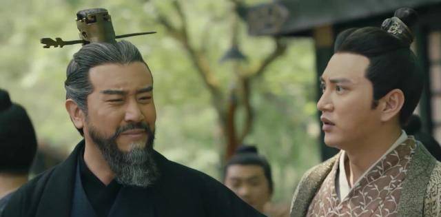 原创曹操有众多谋士在赤壁之战中为何没一个人看出火攻计