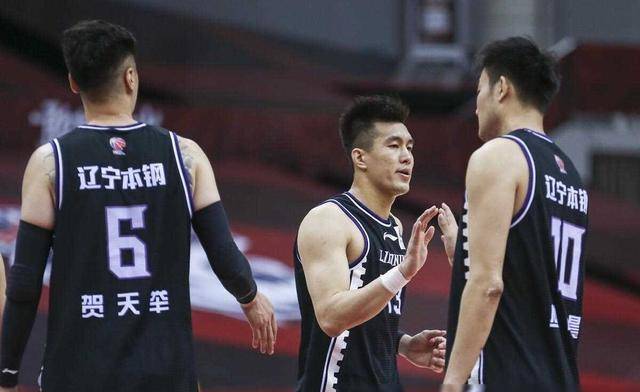 炮轰郭艾伦辽宁球迷控诉4宗罪隐瞒伤病逼走恩师致队友重伤
