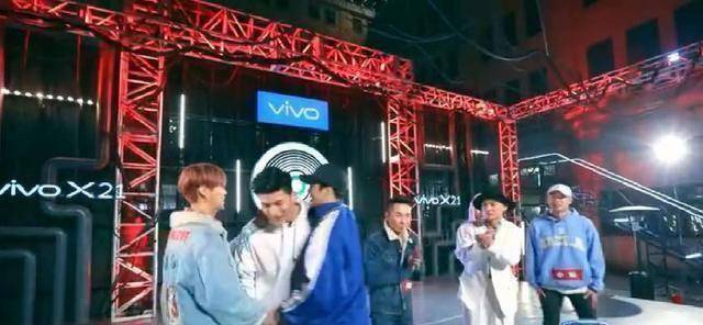 二次错失高手,鹿晗和王嘉尔的优柔寡断成致命弱点_陈伟霆_宋茜_结果