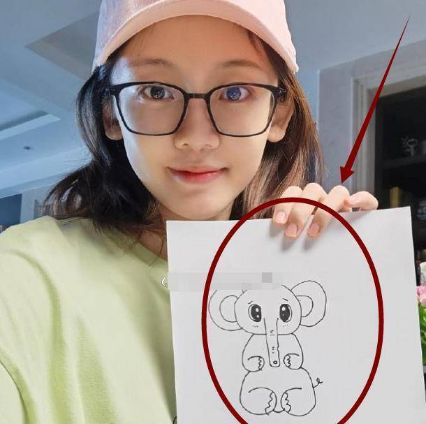 原创网传苗苗生了郑恺喜当爸晒画像暗示孩子性别这也太幸福了