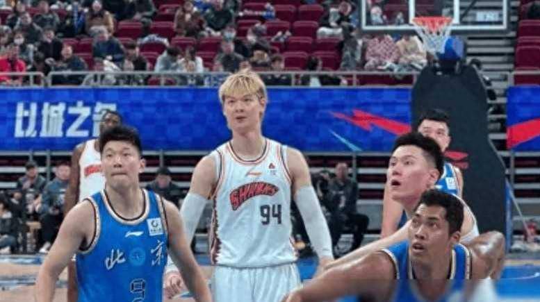 原创上海男篮客场遭遇滑铁卢网友调侃状态掉线何时重连