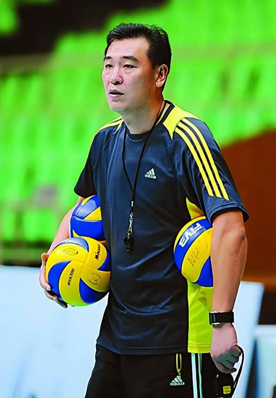 原创中国男排史上最高队员边洪敏身高210米娶168米女排国手为妻