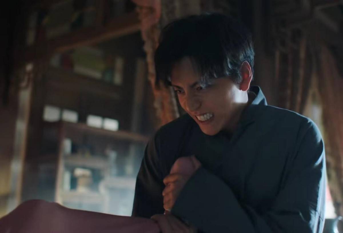 原创该醒醒了资本强捧的2位戏混子演啥毁啥请放过观众吧