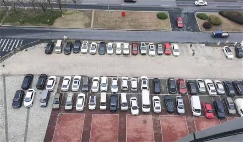 交通:距离如皋站约12分钟车程,距离如皋南站约15分钟车程,距离南通