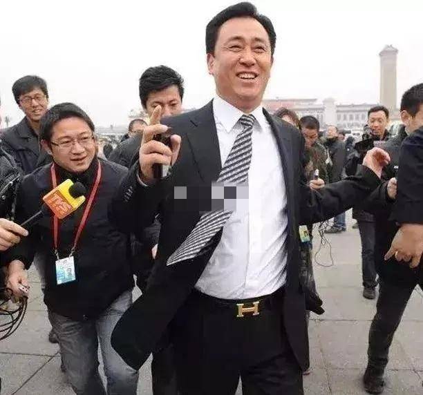 英伟达特斯拉等国外公司的老板接地气国内老板爱马仕劳斯莱斯